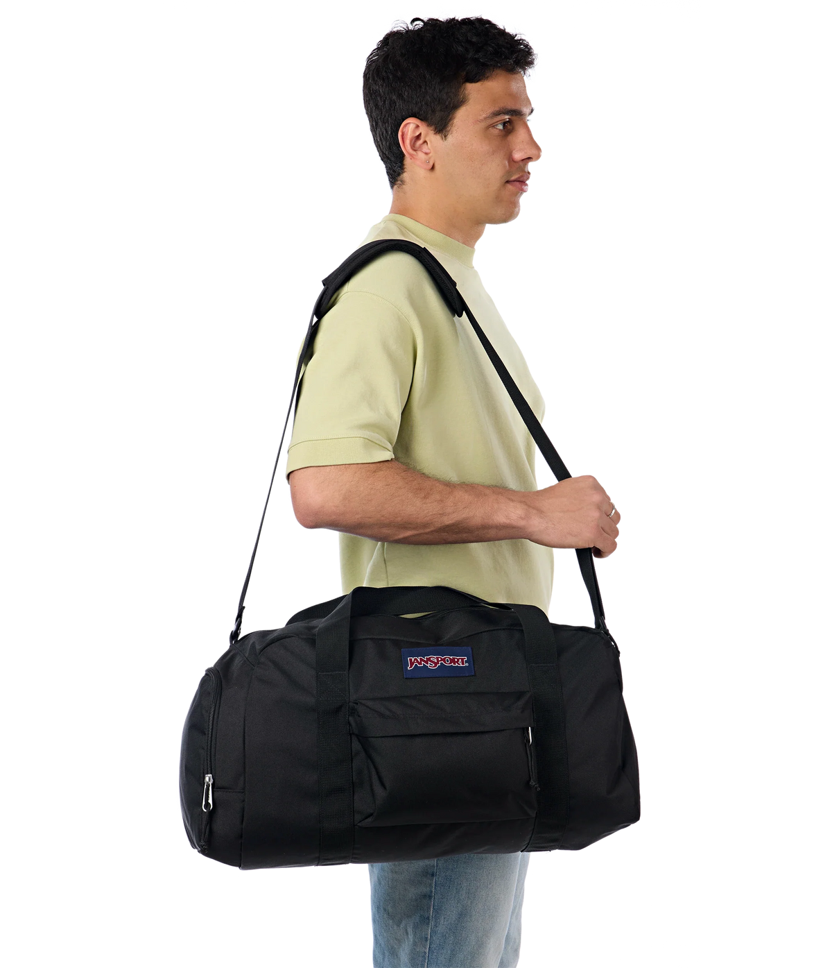 weekender-medium-duffel-b7 JS0A85VF008-MODEL.webp