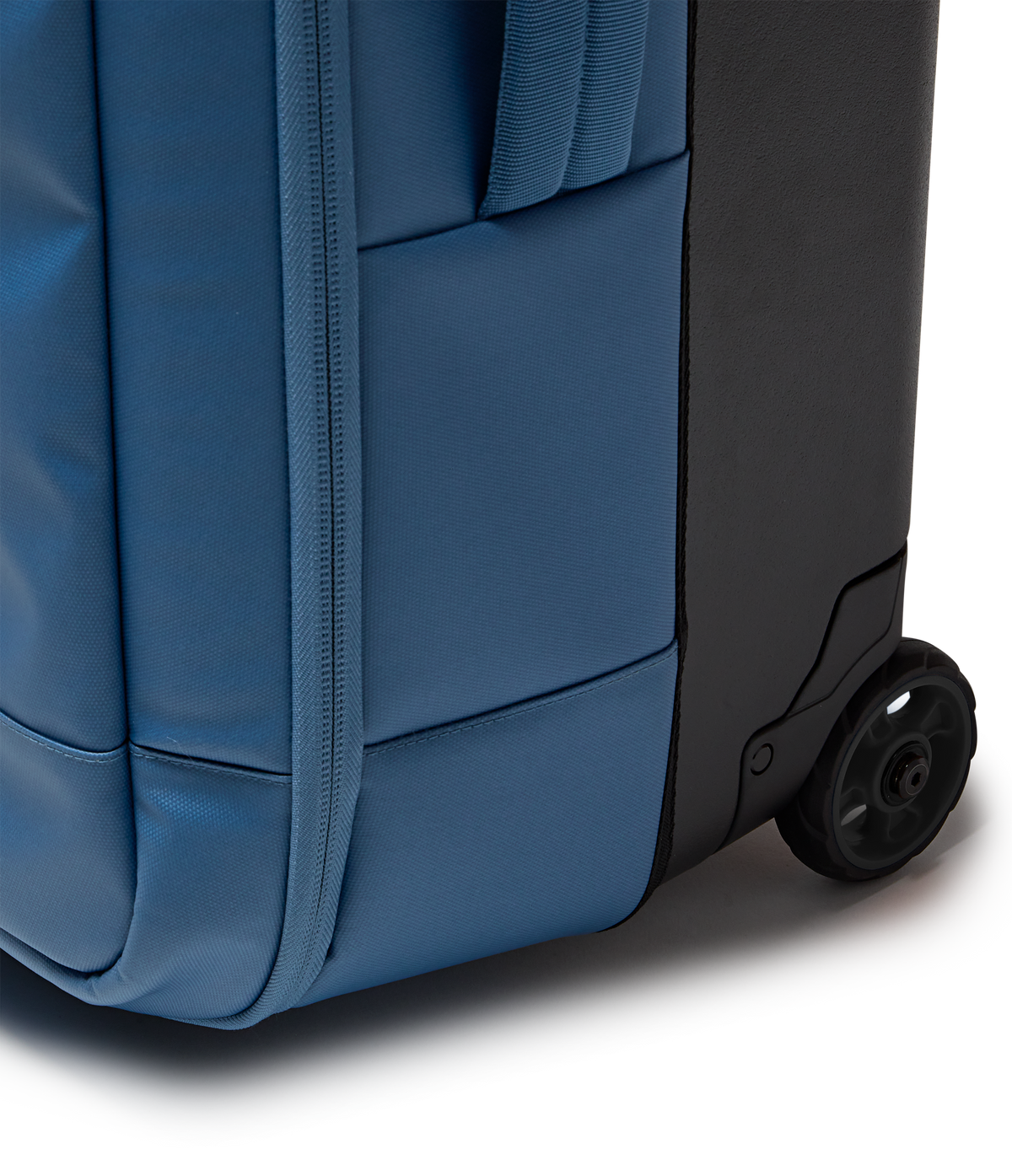 good-latitude-30-rolling-duffel-k9 JS0A86EOEW5-DET4.png