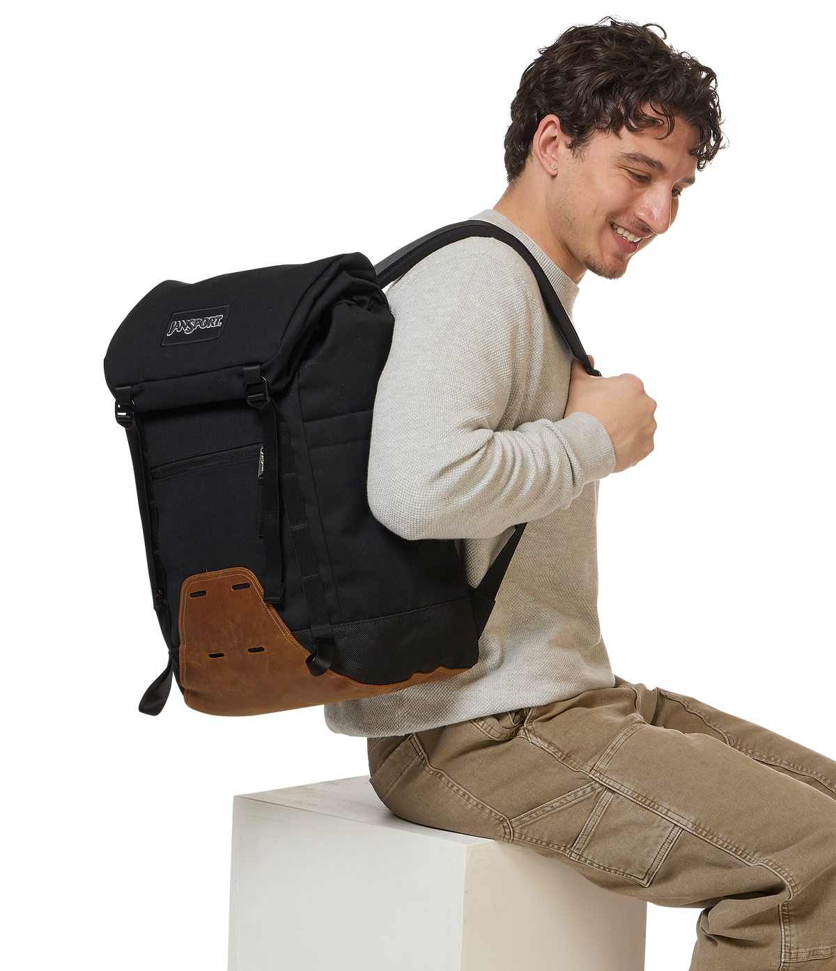 cruiser-rucksack-k4 JS0A86EP008-MODEL.png