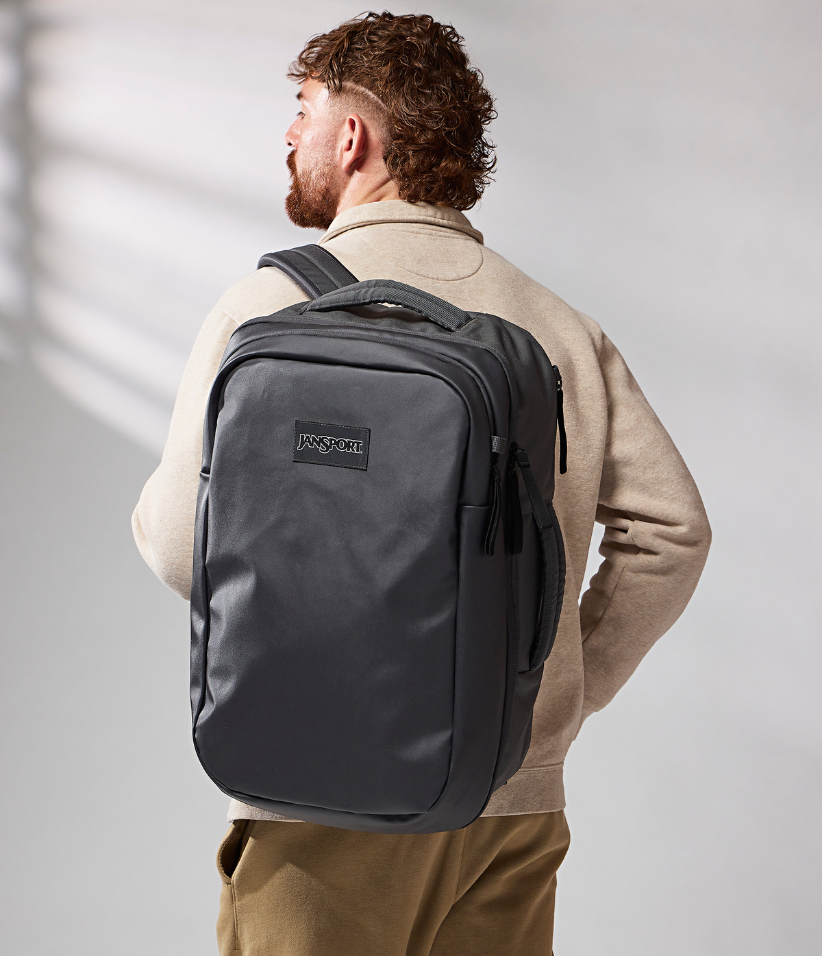 good-latitude-travel-pack-40l-m0 JS0A86EUDMX-MODEL.png